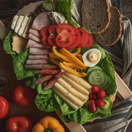 Niedzwiedz Na Giewoncie - Z Widokiem Na Gory - Zakospanie * Koscielisko